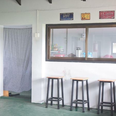 Celia Hostel Mandalay Eksteriør bilde