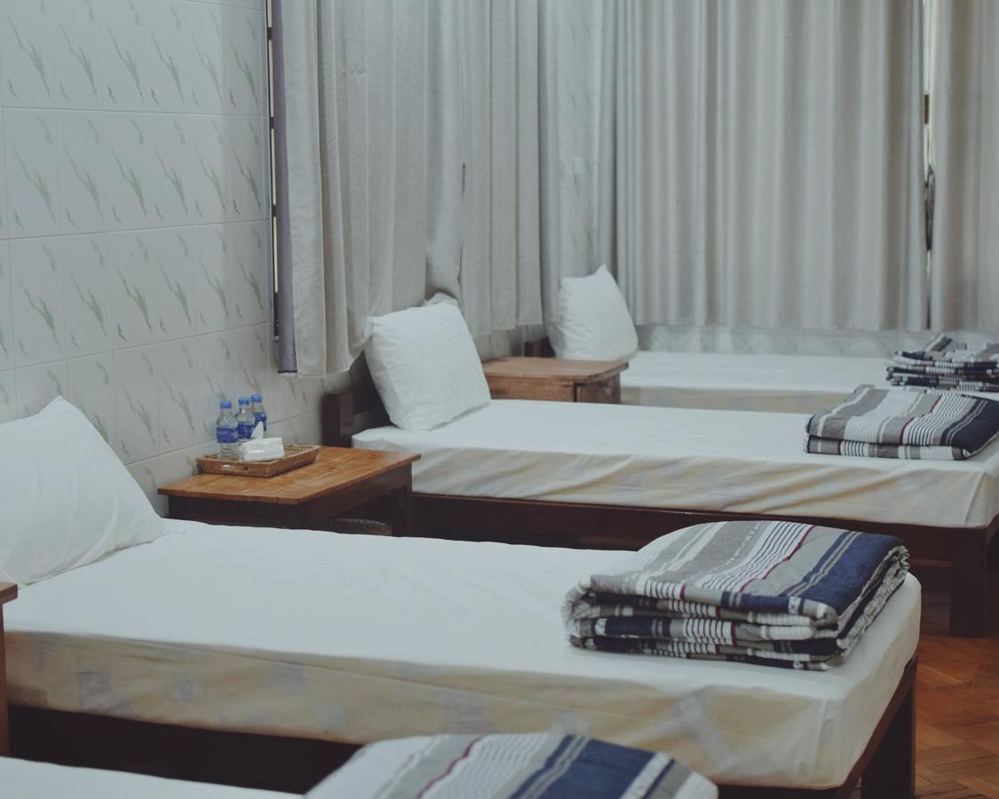 Celia Hostel Mandalay Eksteriør bilde