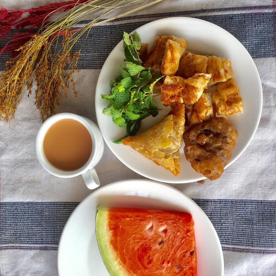 Celia Hostel Mandalay Eksteriør bilde