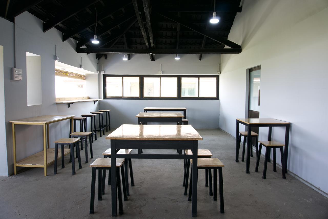 Celia Hostel Mandalay Eksteriør bilde