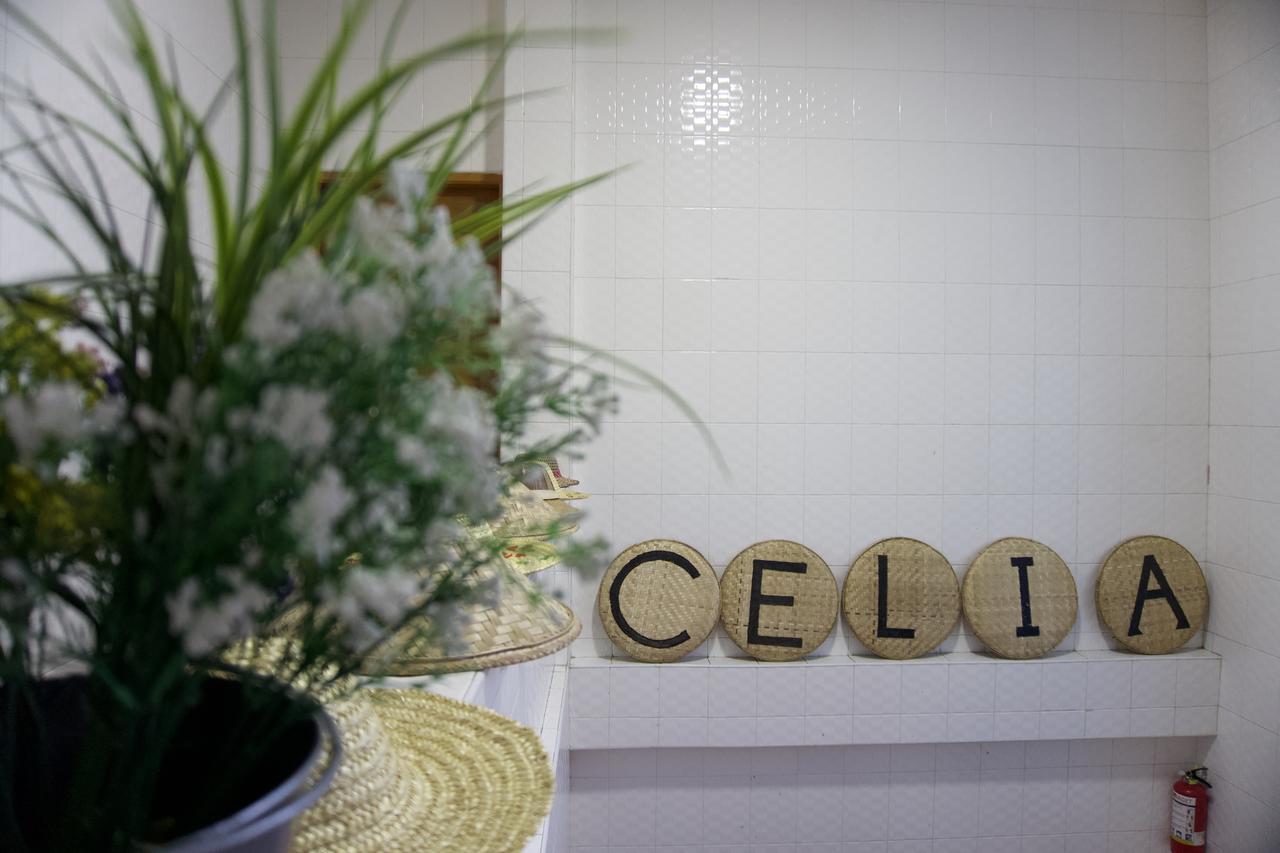 Celia Hostel Mandalay Eksteriør bilde