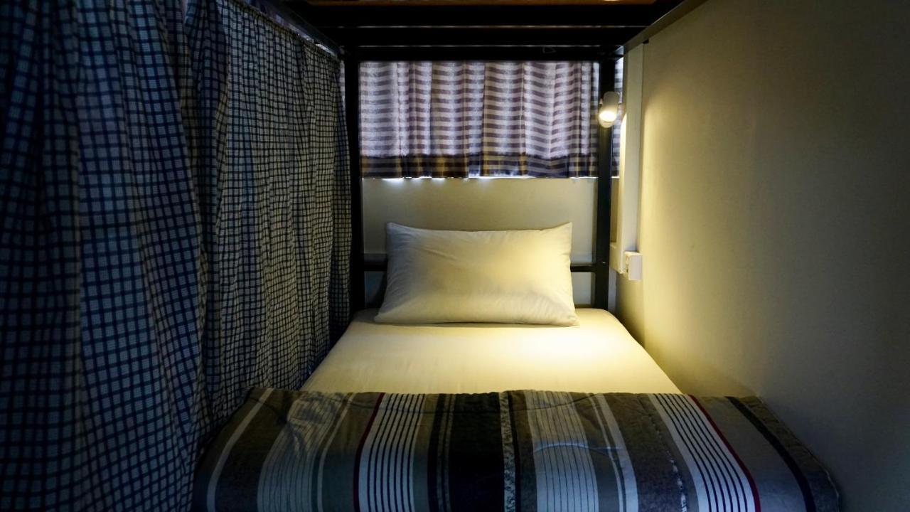 Celia Hostel Mandalay Eksteriør bilde