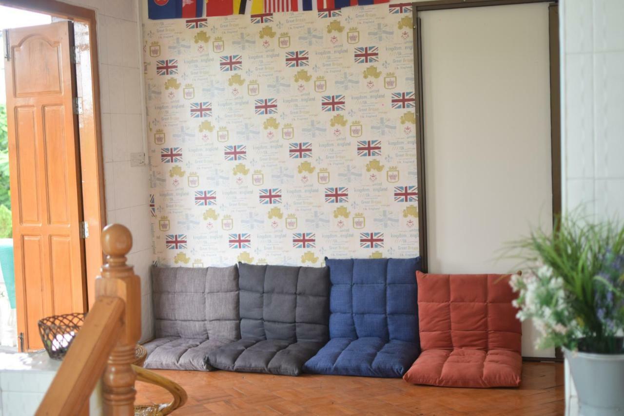 Celia Hostel Mandalay Eksteriør bilde