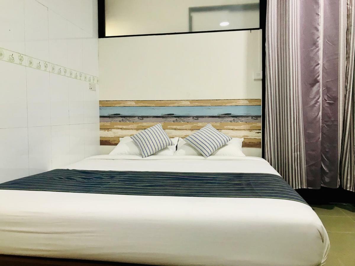 Celia Hostel Mandalay Eksteriør bilde