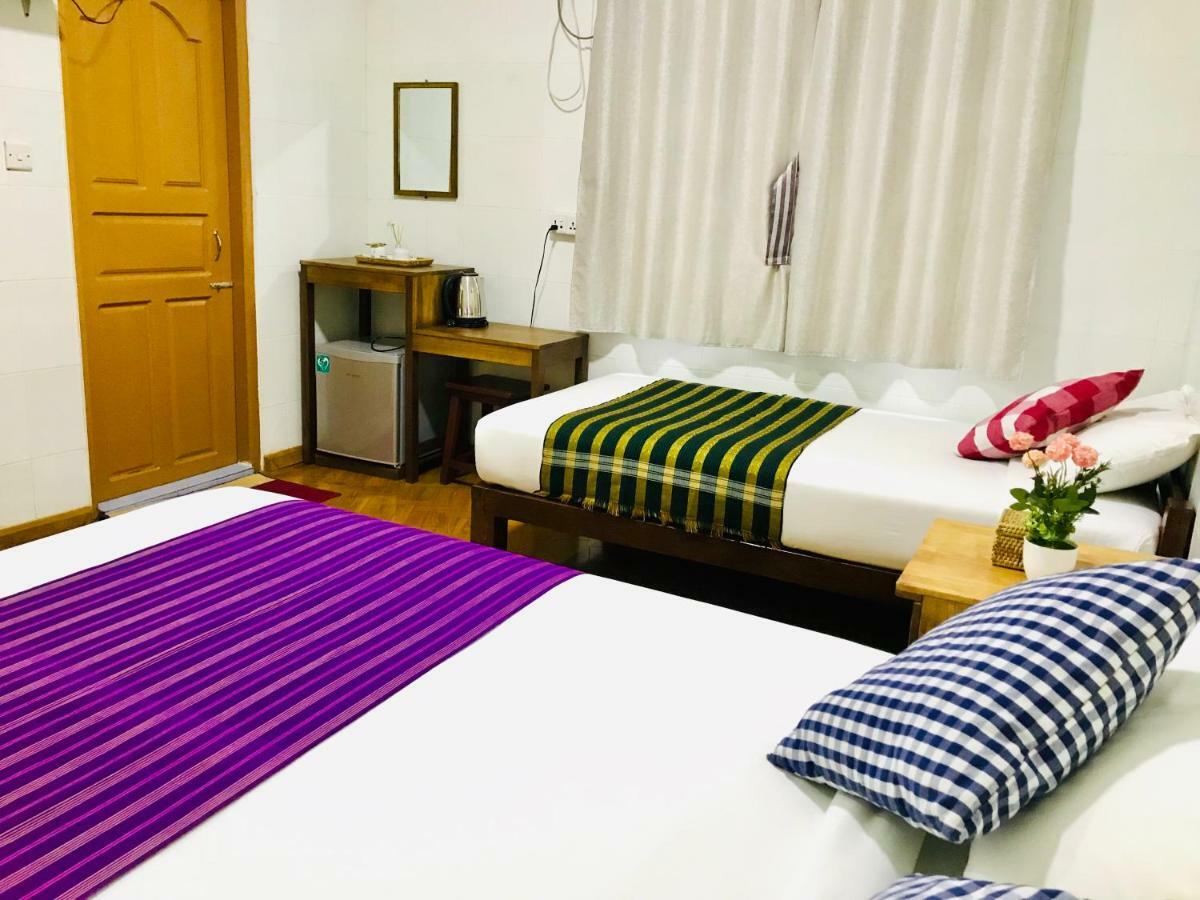 Celia Hostel Mandalay Eksteriør bilde
