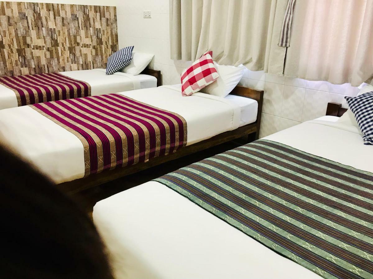 Celia Hostel Mandalay Eksteriør bilde