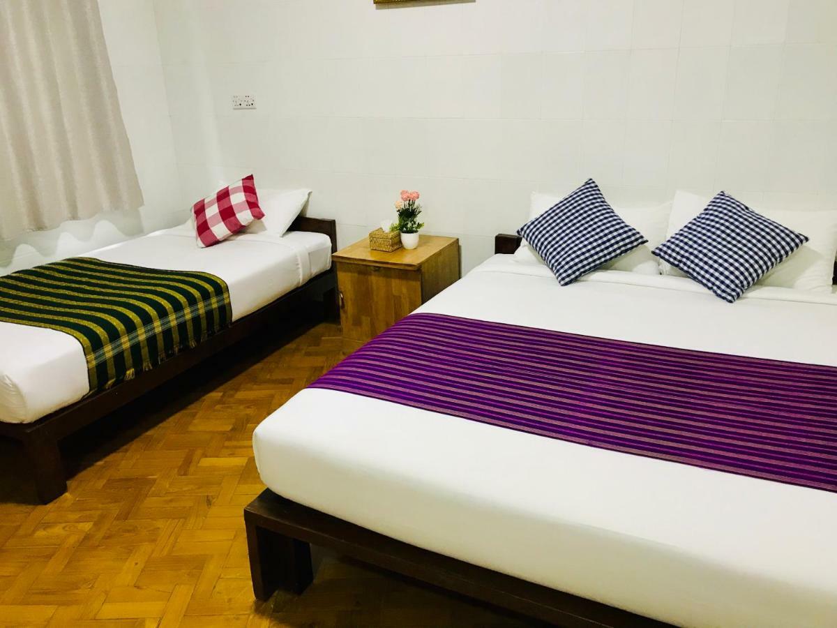 Celia Hostel Mandalay Eksteriør bilde