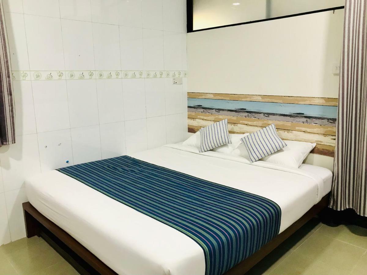 Celia Hostel Mandalay Eksteriør bilde