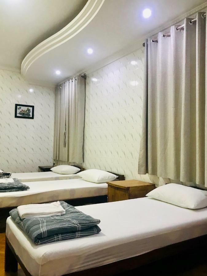 Celia Hostel Mandalay Eksteriør bilde
